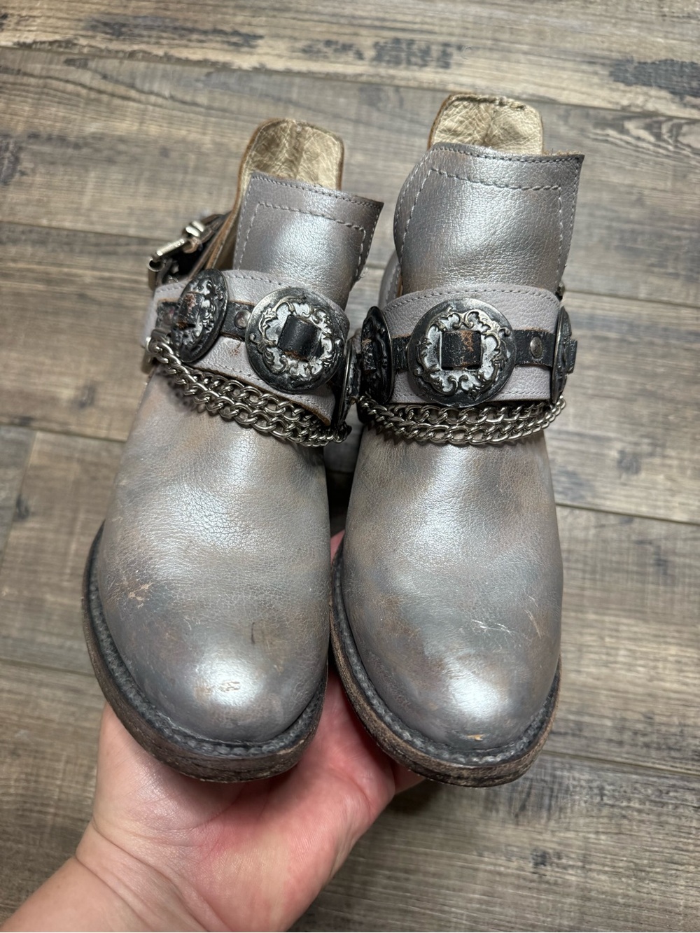 Freebirds Mystic Metallic Silver Western-Inspired Ankle Booties Buckle Size 6 - Picture 3 of 13